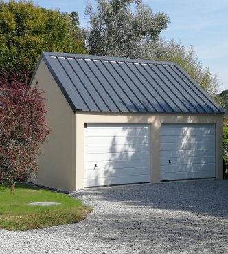 Garage en béton enduit 2 pentes bac acier