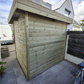 Garage en béton enduit 2 pentes